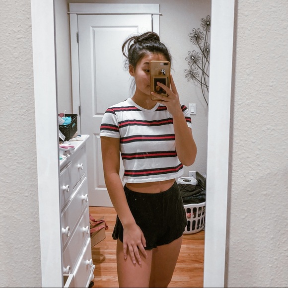 Brandy Melville Tops - helen brandy top